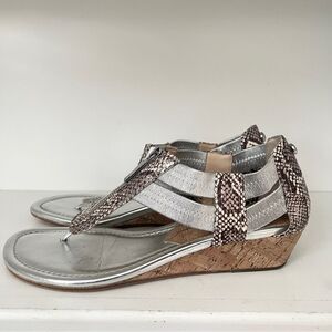 Donald Pliner Women’s Dori Natural Cork Leather Sandals Wedge Heel size 10